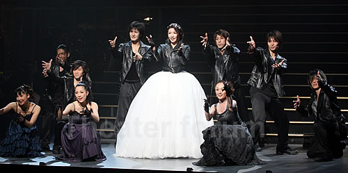 瀬奈じゅん 昨年に引き続きソロコンサート『Alive II』を開催